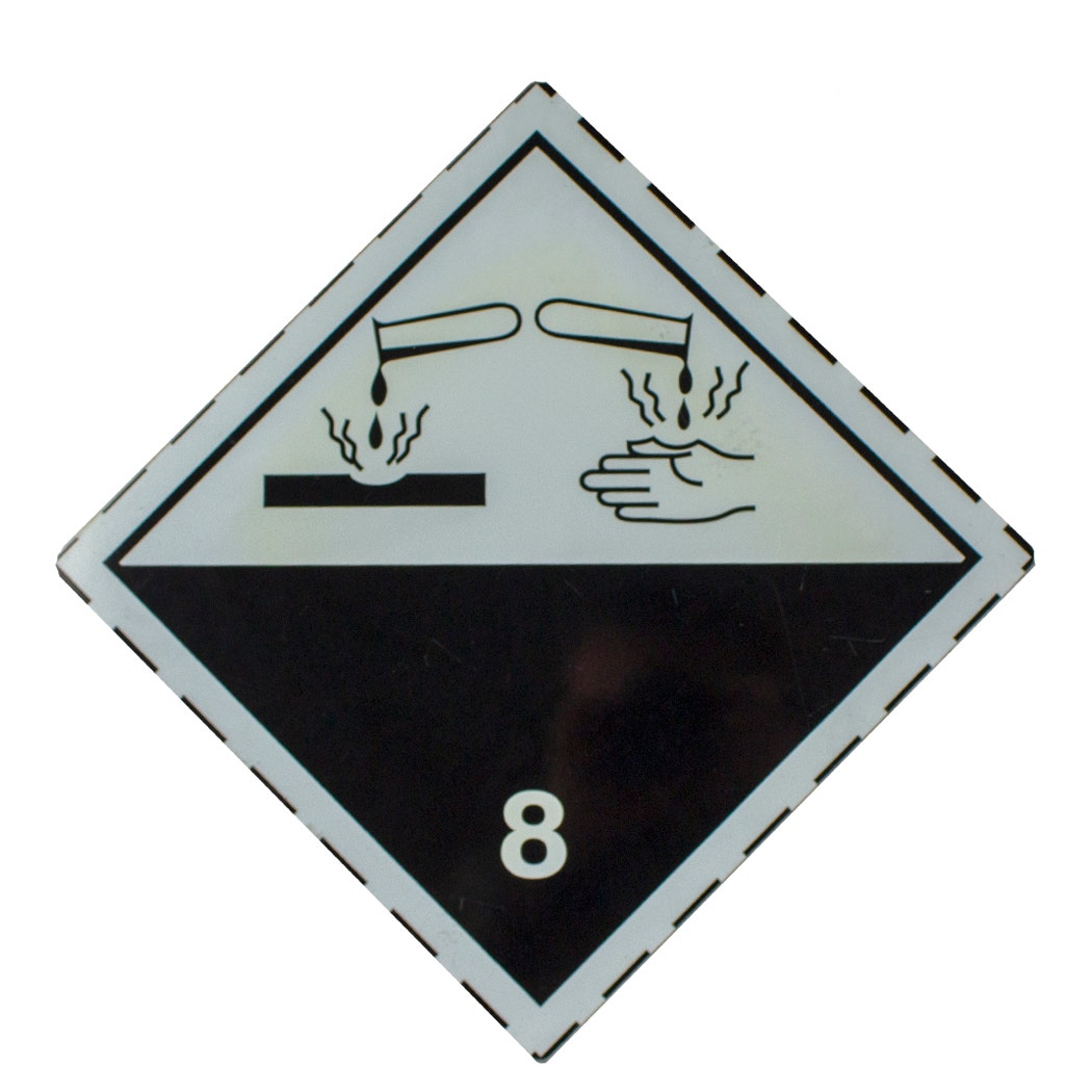 Bijtende stoffen, Aluminium bord.